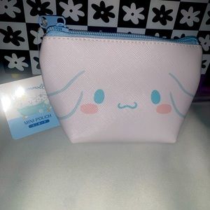 Sanrio Cinnamoroll pouch